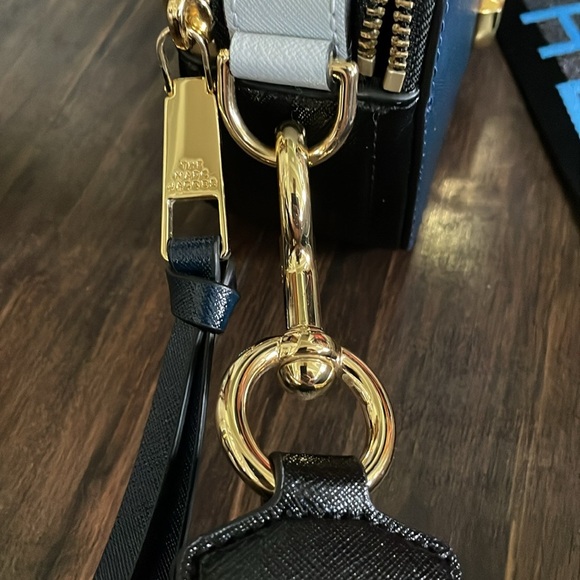 Gorgeous "The Marc Jacob's" Crossbody Bag.  NWOT - Picture 12 of 16